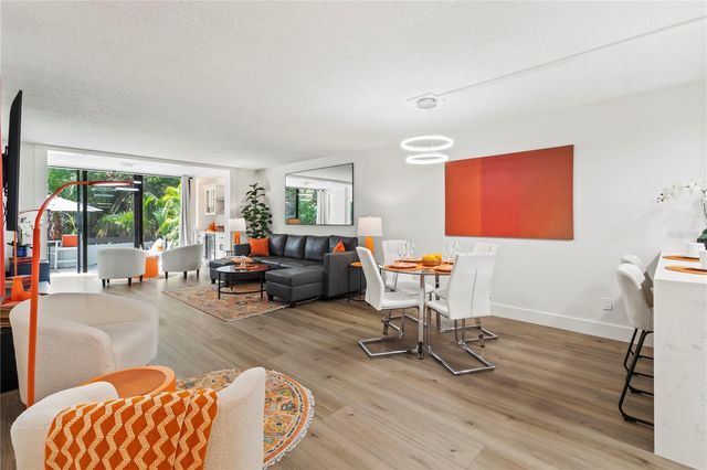 806 BAYPORT WAY 806, Longboat Key, FL 34228