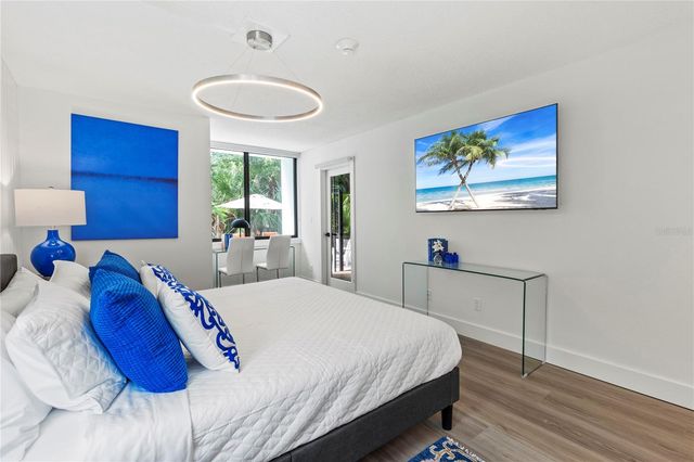 806 BAYPORT WAY 806, Longboat Key, FL 34228