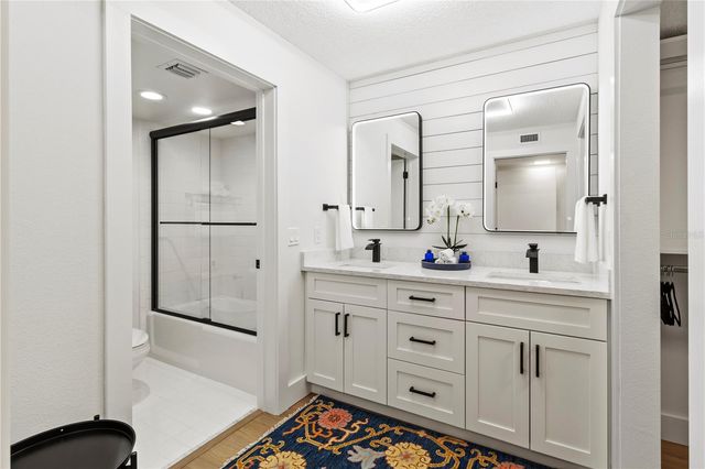806 BAYPORT WAY 806, Longboat Key, FL 34228