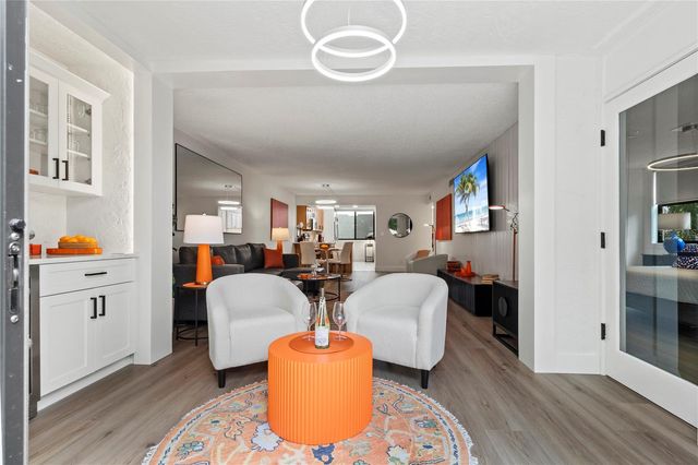 806 BAYPORT WAY 806, Longboat Key, FL 34228