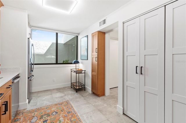 806 BAYPORT WAY 806, Longboat Key, FL 34228