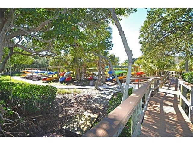 806 BAYPORT WAY 806, Longboat Key, FL 34228