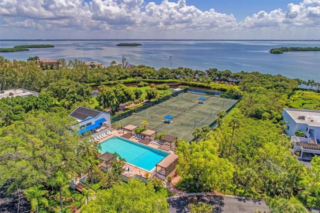 806 BAYPORT WAY 806, Longboat Key, FL 34228