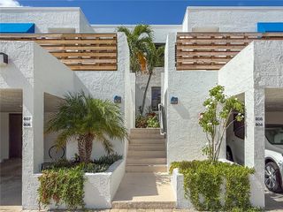 806 BAYPORT WAY 806, Longboat Key, FL 34228