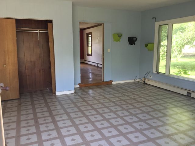 206 E Camp Mcdonald Road, Prospect Heights, IL 60070