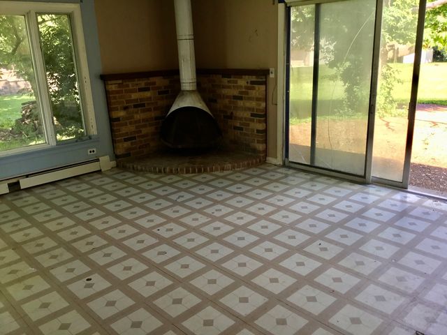 206 E Camp Mcdonald Road, Prospect Heights, IL 60070