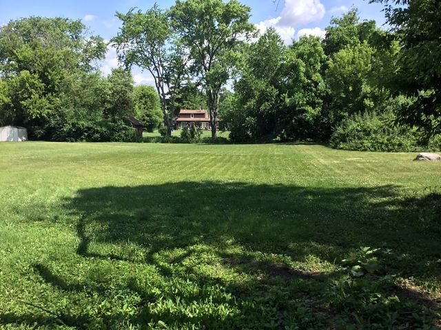 206 E Camp Mcdonald Road, Prospect Heights, IL 60070