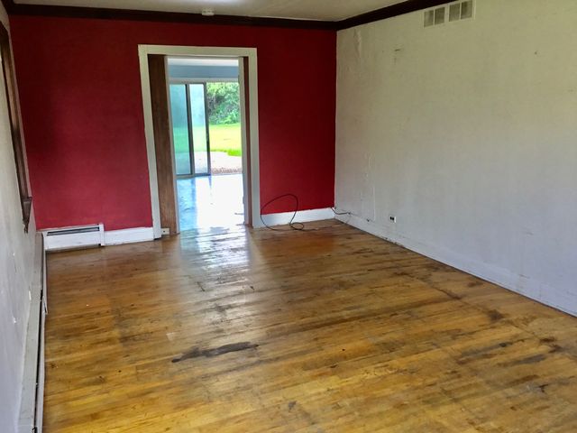 206 E Camp Mcdonald Road, Prospect Heights, IL 60070
