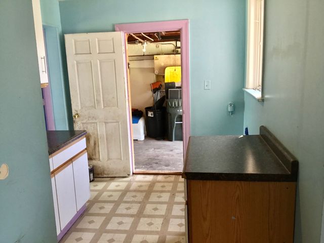 206 E Camp Mcdonald Road, Prospect Heights, IL 60070