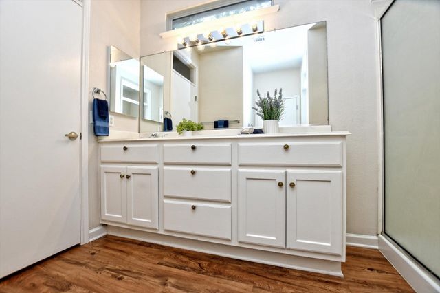 292 Whispering Wind DR, Georgetown, TX 78633