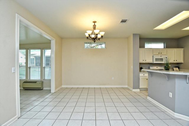 292 Whispering Wind DR, Georgetown, TX 78633