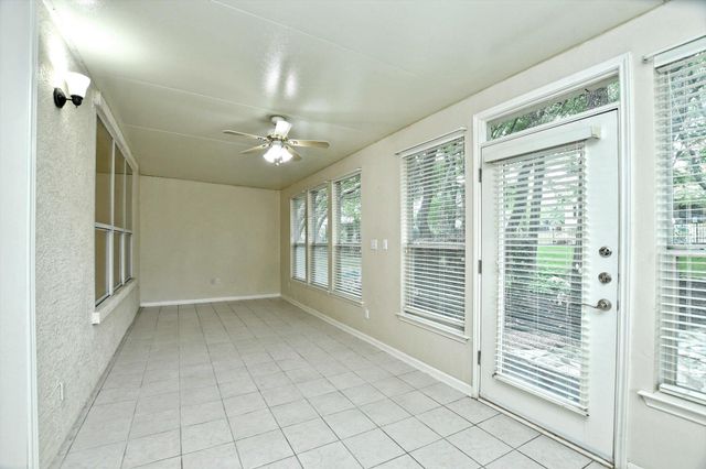 292 Whispering Wind DR, Georgetown, TX 78633