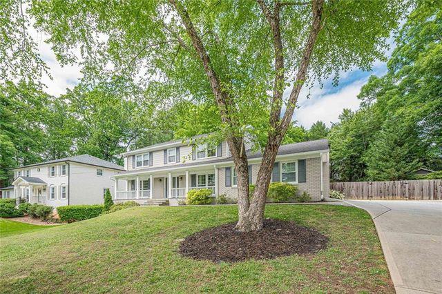 4923 Buckline Crossing, Dunwoody, GA 30338