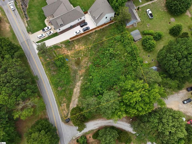 136 Mccall Road, Simpsonville, SC 29680