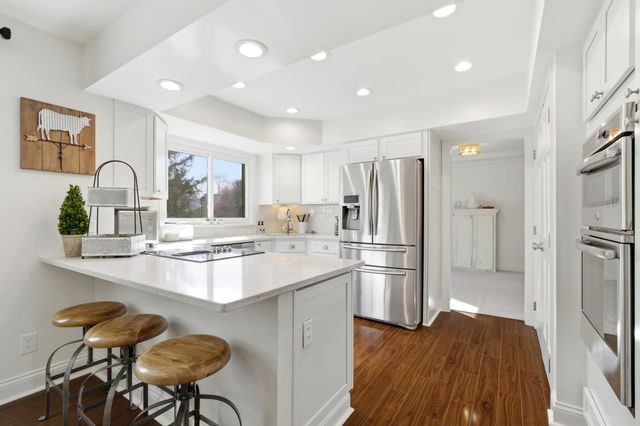 6982 Shady Nelms Drive, Dublin, OH 43017