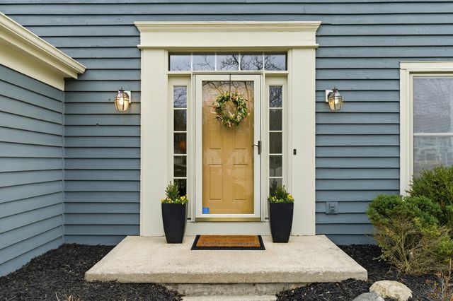 6982 Shady Nelms Drive, Dublin, OH 43017