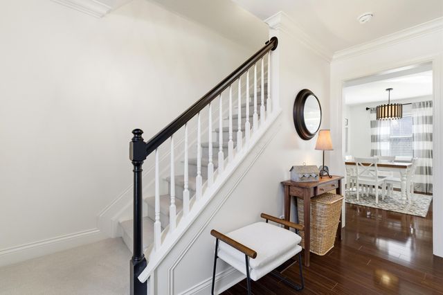 6982 Shady Nelms Drive, Dublin, OH 43017