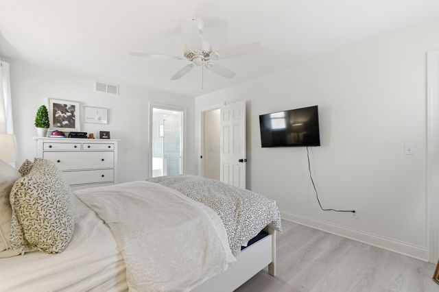 6982 Shady Nelms Drive, Dublin, OH 43017