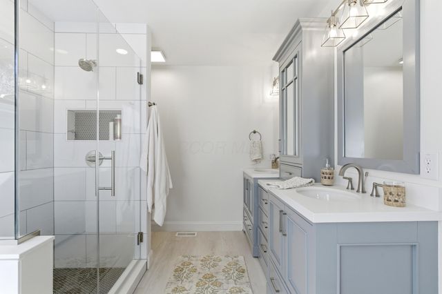 6982 Shady Nelms Drive, Dublin, OH 43017