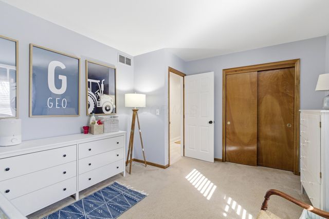 6982 Shady Nelms Drive, Dublin, OH 43017