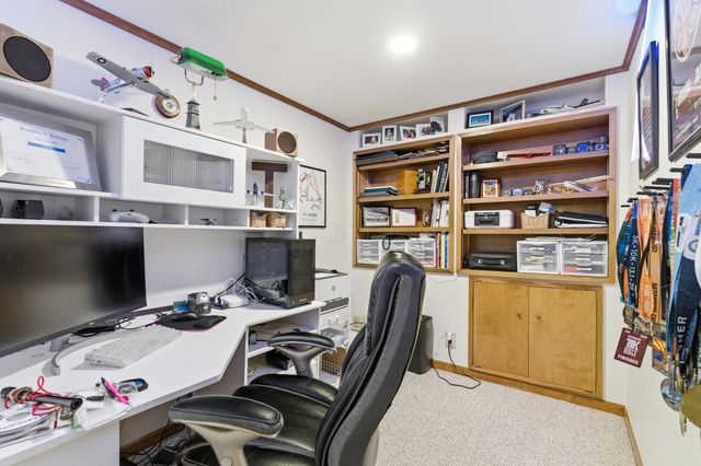 6982 Shady Nelms Drive, Dublin, OH 43017