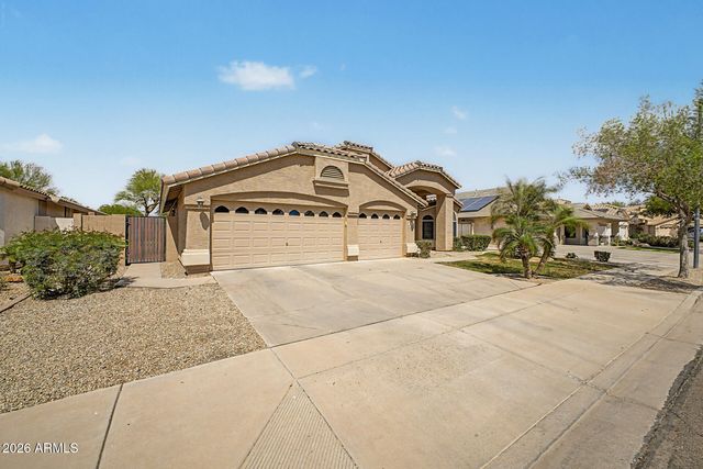 768 N 168TH Avenue, Goodyear, AZ 85338