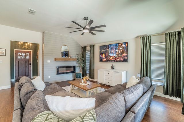 4003 Montecristo Lane, Sanger, TX 76266