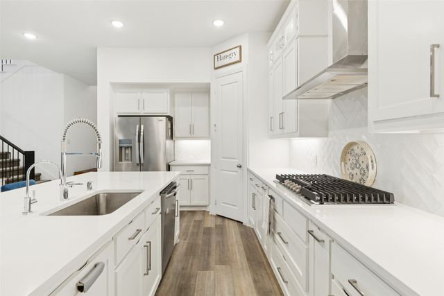 4313 Expedition Drive, Oak Point, TX 75068