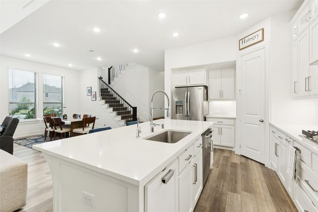 4313 Expedition Drive, Oak Point, TX 75068