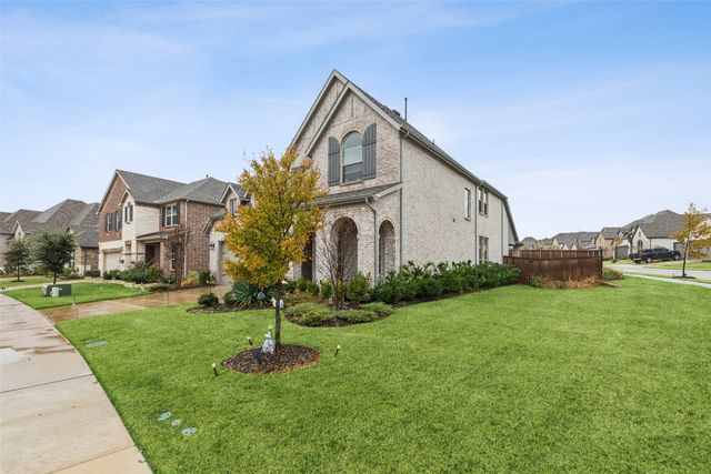 4313 Expedition Drive, Oak Point, TX 75068