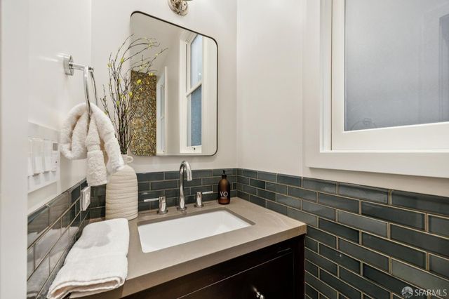 1454 Hayes Street, San Francisco, CA 94117