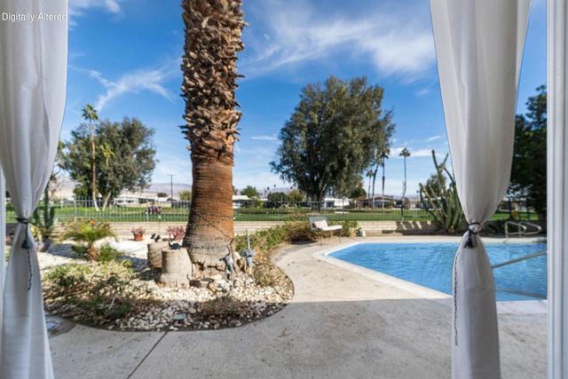 33490 Carlsbad Circle, Thousand Palms, CA 92276