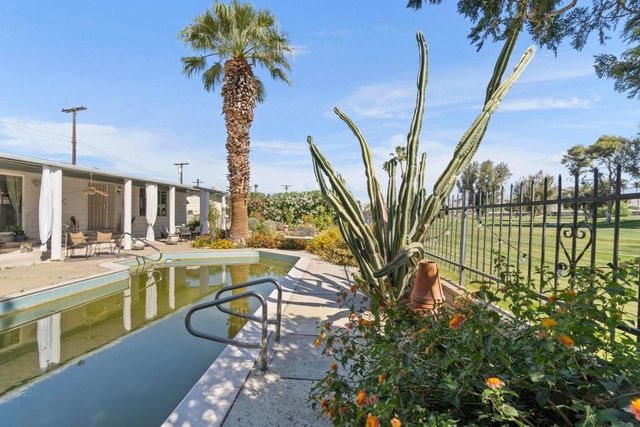 33490 Carlsbad Circle, Thousand Palms, CA 92276