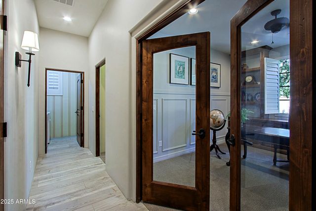 18650 N THOMPSON PEAK Parkway 1052, Scottsdale, AZ 85255