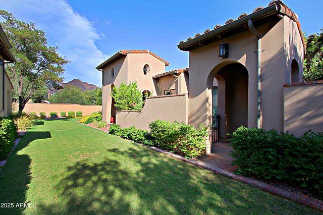 18650 N THOMPSON PEAK Parkway 1052, Scottsdale, AZ 85255