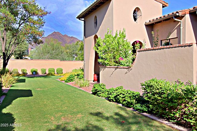 18650 N THOMPSON PEAK Parkway 1052, Scottsdale, AZ 85255