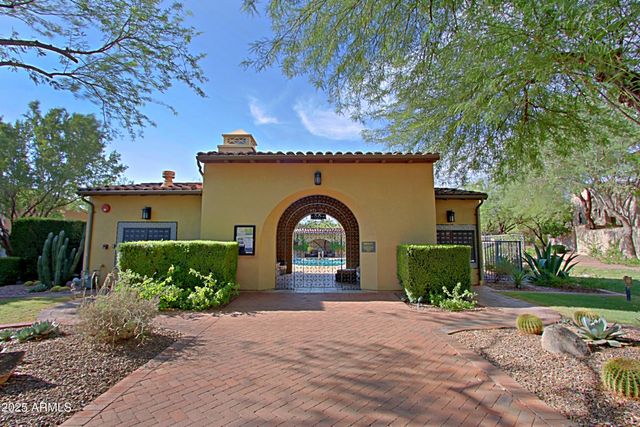 18650 N THOMPSON PEAK Parkway 1052, Scottsdale, AZ 85255