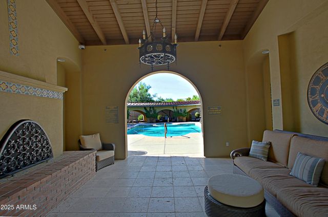 18650 N THOMPSON PEAK Parkway 1052, Scottsdale, AZ 85255