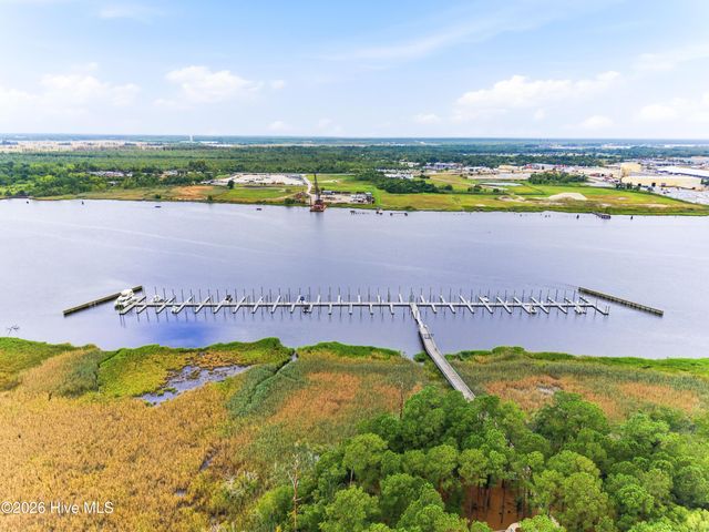 1717 Herons View Drive, Wilmington, NC 28401