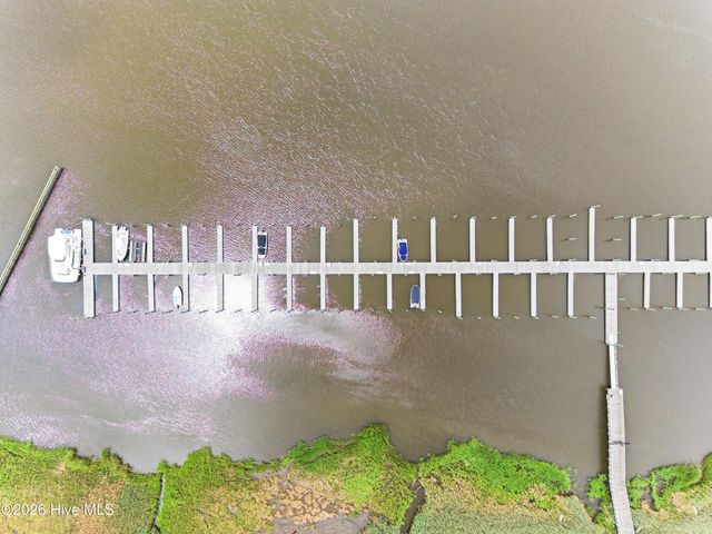 1717 Herons View Drive, Wilmington, NC 28401