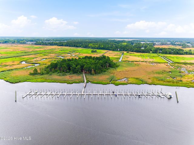 1717 Herons View Drive, Wilmington, NC 28401