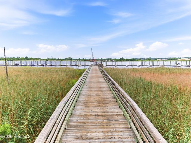 1717 Herons View Drive, Wilmington, NC 28401