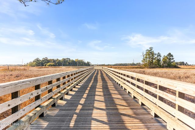 1717 Herons View Drive, Wilmington, NC 28401