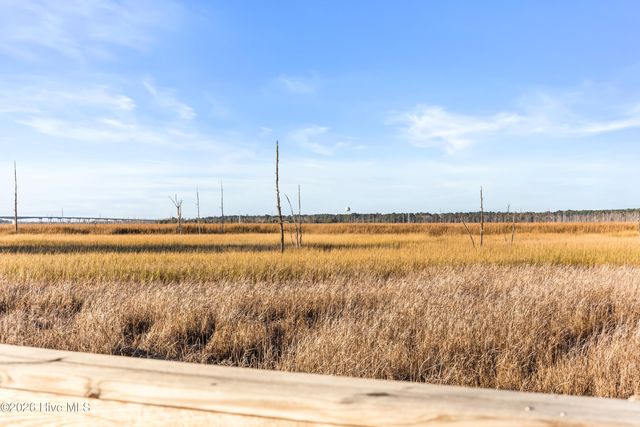1717 Herons View Drive, Wilmington, NC 28401
