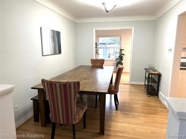 32350 Sheridan Drive, Beverly Hills, MI 48025