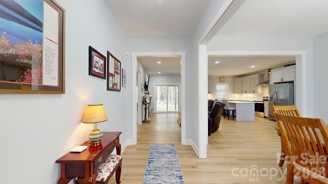 7051 Sparrow Lane, Vale, NC 28168