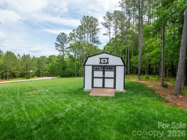 7051 Sparrow Lane, Vale, NC 28168