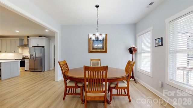 7051 Sparrow Lane, Vale, NC 28168
