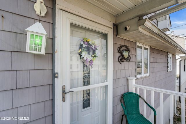 3467 E Lisbon Avenue, Toms River, NJ 08753