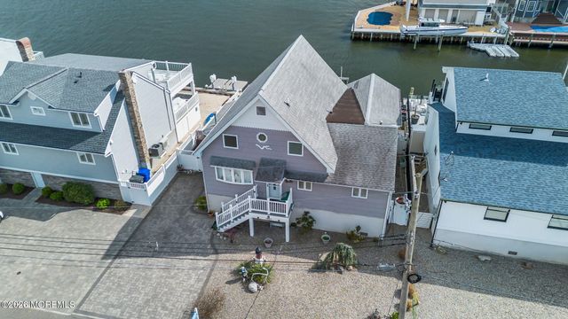 3467 E Lisbon Avenue, Toms River, NJ 08753